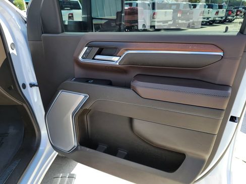 Used 2024 GMC Sierra 2500 Denali w/ Denali Reserve Package AWD/4WD image 13