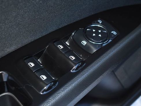 Used 2014 Ford Fusion SE image 15