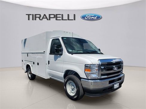 New 2026 Ford E-350 and Econoline 350 Super Duty w/ Power Equipment Group image 5