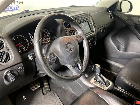 Used 2017 Volkswagen Tiguan S FWD image 10