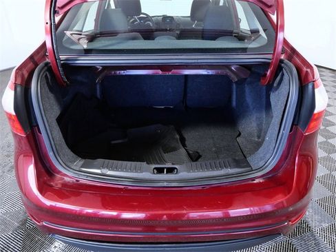 Used 2016 Ford Fiesta SE image 10