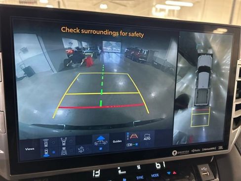 Used 2023 Toyota Tundra Platinum image 18