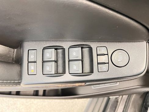 Used 2017 Chevrolet Tahoe LT image 23