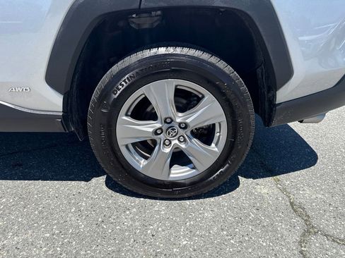 Used 2023 Toyota RAV4 LE AWD/4WD image 23