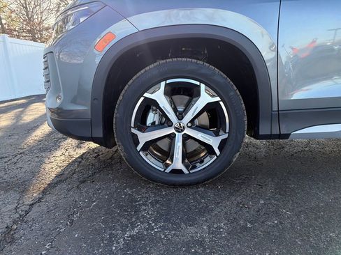 New 2026 Volkswagen Tiguan SE AWD/4WD image 29