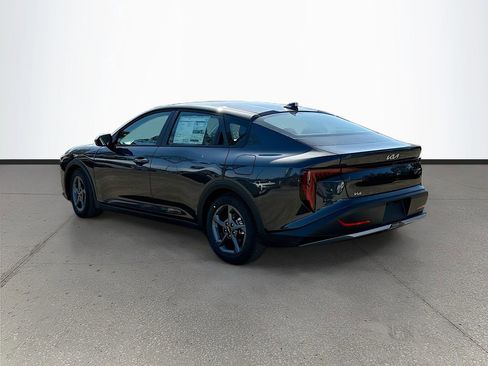 New 2025 Kia K4 LXS image 5