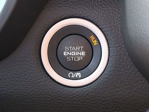 Used 2022 RAM 1500 Big Horn AWD/4WD image 23