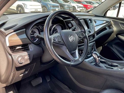 Used 2020 Buick Envision Essence image 2