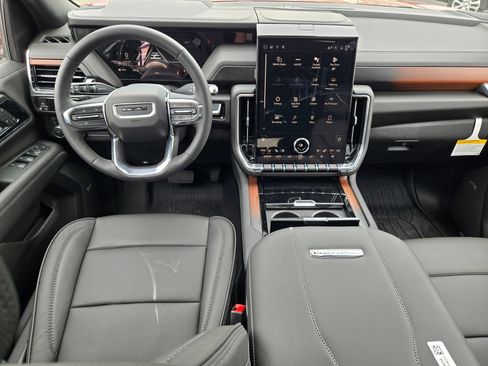 New 2026 GMC Yukon XL Denali w/ Sun & Power Step Package AWD/4WD image 4
