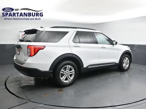 Certified 2024 Ford Explorer XLT w/ Equipment Group 202A AWD/4WD image 7