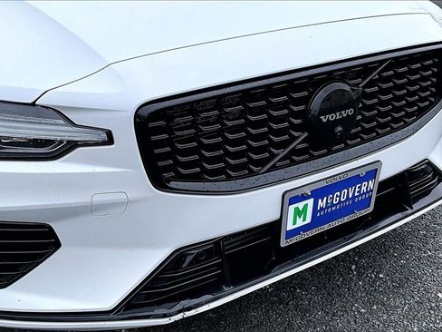 Used 2023 Volvo S60 T8 Plus w/ Climate Package image 33