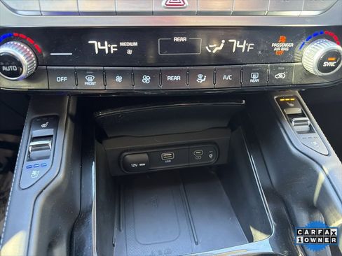 Certified 2023 Kia Telluride EX w/ EX Captain's Chair Package image 8