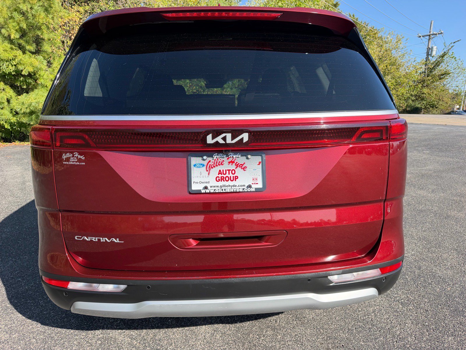 Used 2024 Kia Carnival LX FWD image 11