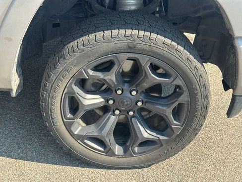 Used 2021 RAM 1500 Limited w/ Night Edition AWD/4WD image 14