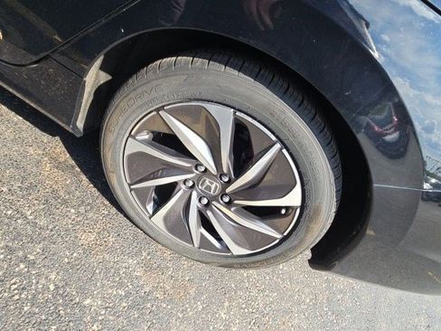 Used 2021 Honda Insight Touring image 29