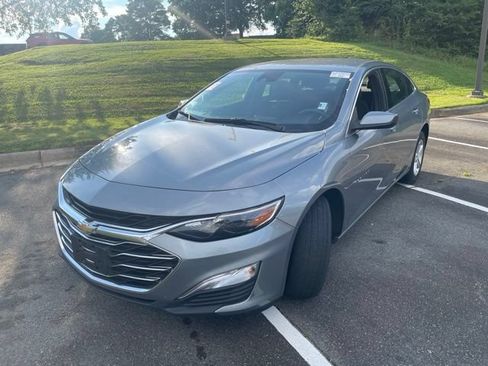 Used 2024 Chevrolet Malibu LS FWD image 1