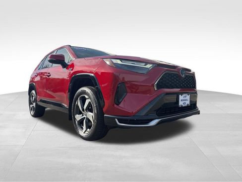 Used 2022 Toyota RAV4 SE AWD/4WD image 11