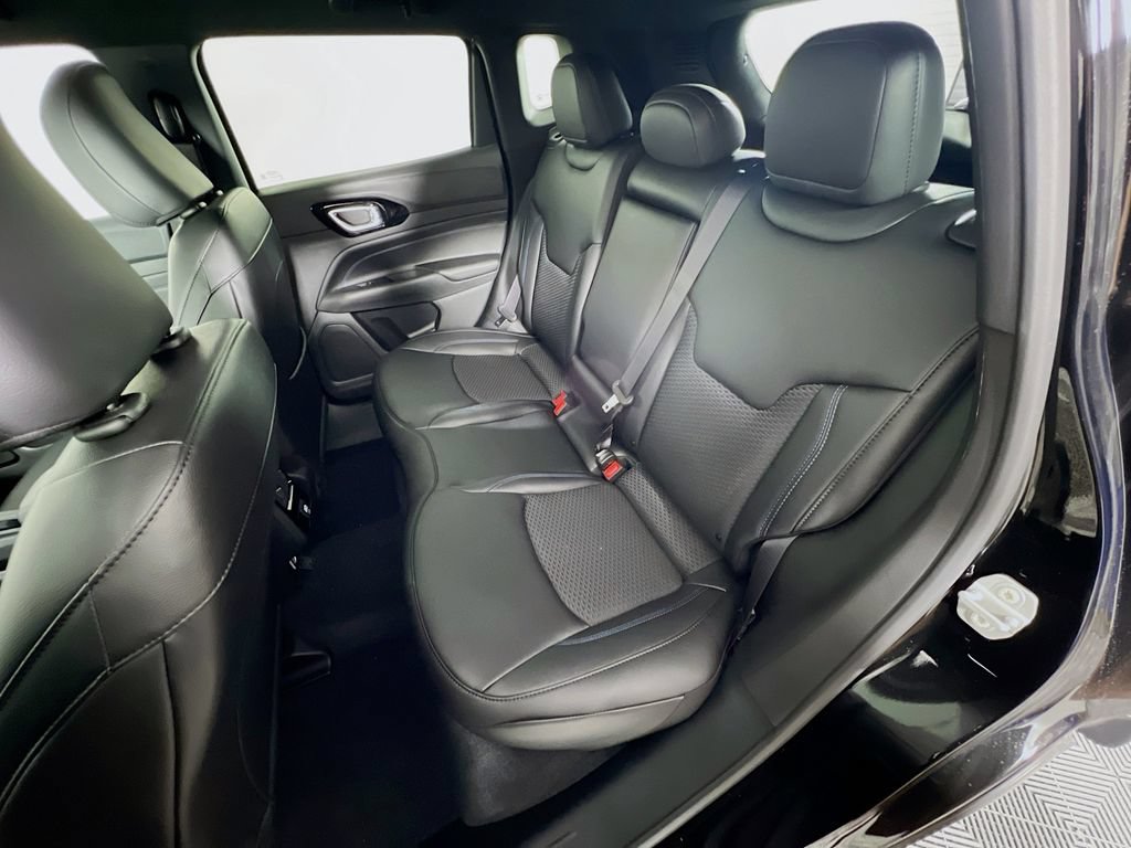 New 2026 Jeep Compass Latitude AWD/4WD image 24