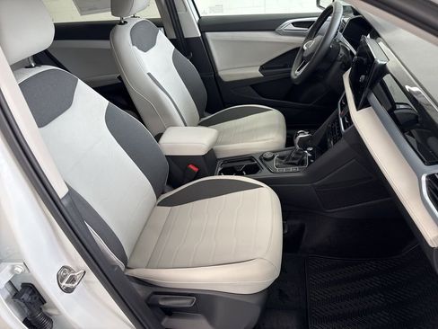New 2026 Volkswagen Taos SE AWD/4WD image 29