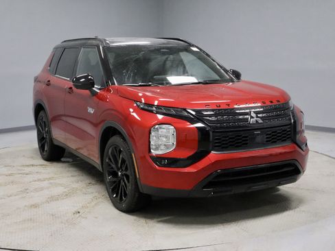 New 2025 Mitsubishi Outlander SEL Black Edition image 1