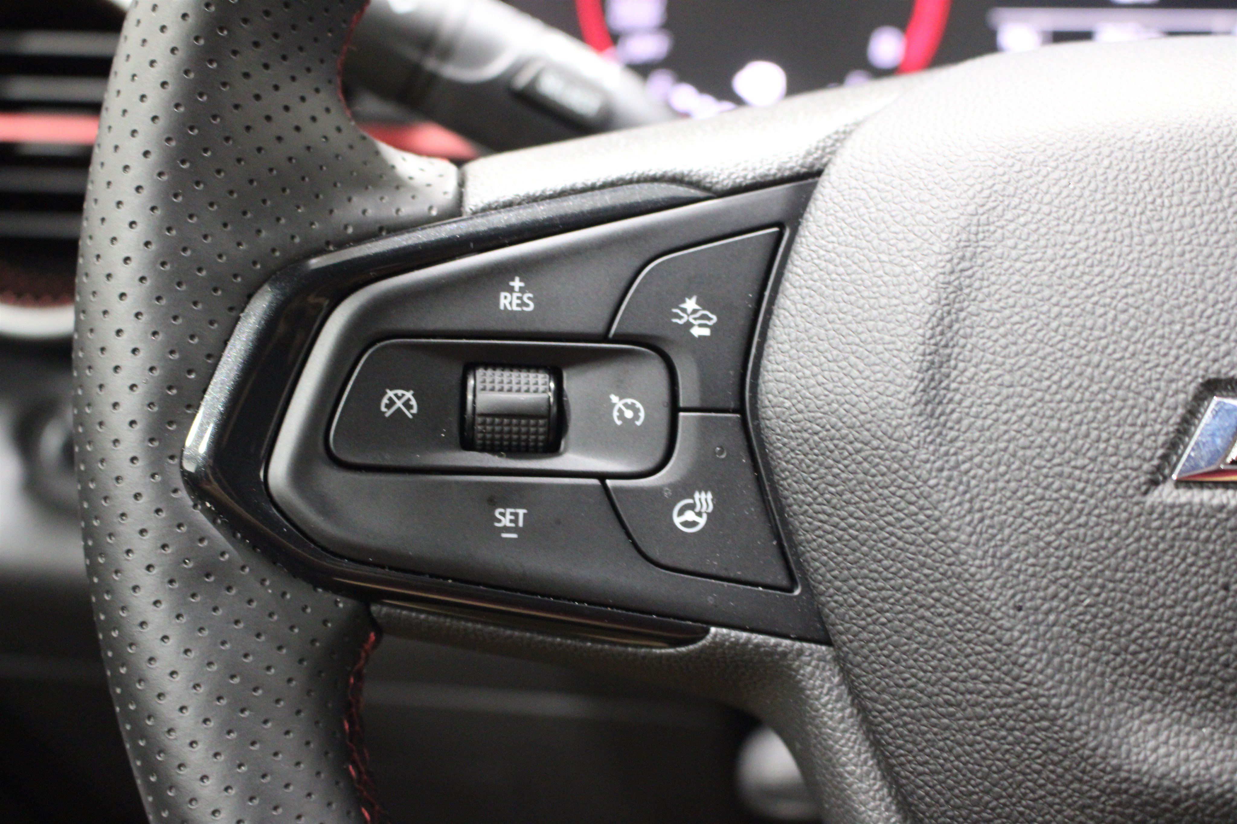 New 2026 Chevrolet Trax RS w/ Driver Confidence Package FWD image 13
