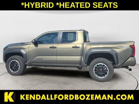 Used 2025 Toyota Tacoma TRD Off-Road AWD/4WD image 8