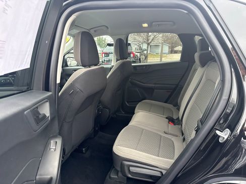 Used 2022 Ford Escape SE w/ Cold Weather Package image 14