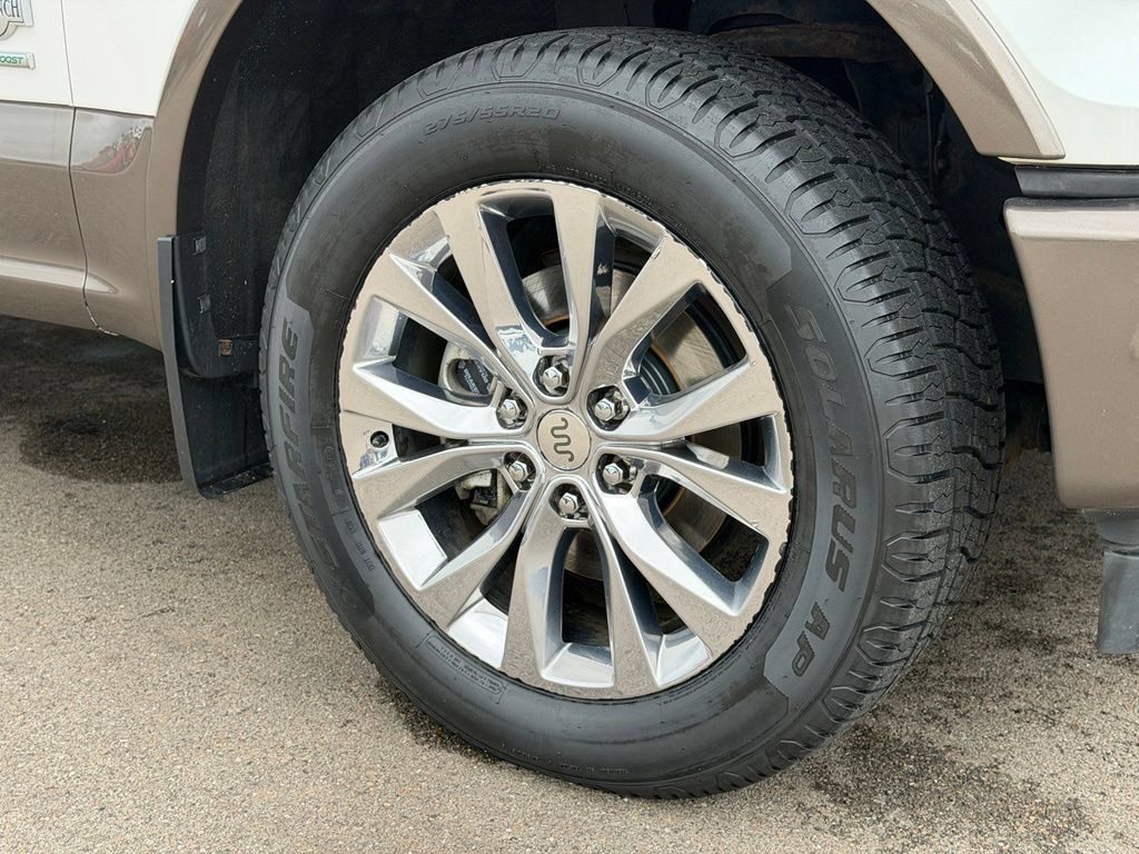 Used 2017 Ford F150 King Ranch w/ Equipment Group 601A Luxury AWD/4WD image 27