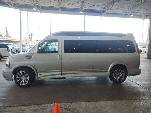 Used 2024 Chevrolet Express 2500 Extended w/ Driver Convenience Package RWD image 5