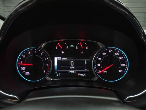 Used 2017 Chevrolet Malibu LT FWD image 23