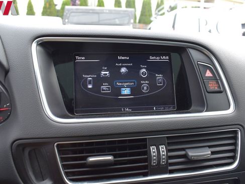 Used 2017 Audi Q5 2.0T Premium Plus w/ Technology Package image 17