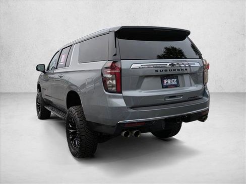 Used 2024 Chevrolet Suburban Premier image 7