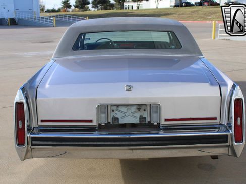 Used 1987 Cadillac Brougham image 4