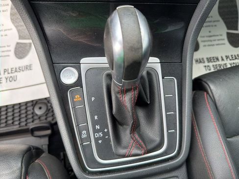 Used 2017 Volkswagen GTI SE image 24