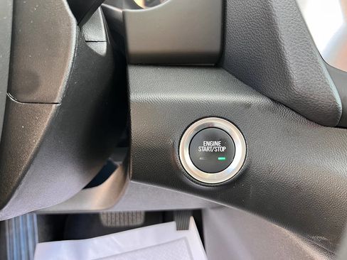 Used 2024 GMC Terrain SLE image 26