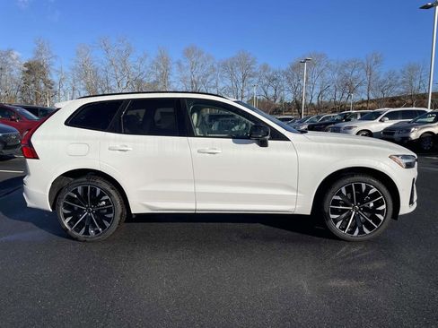 New 2026 Volvo XC60 B5 Ultra w/ Protection Package Premier image 28