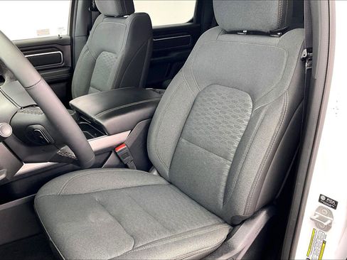 Used 2025 RAM 1500 Big Horn AWD/4WD image 17