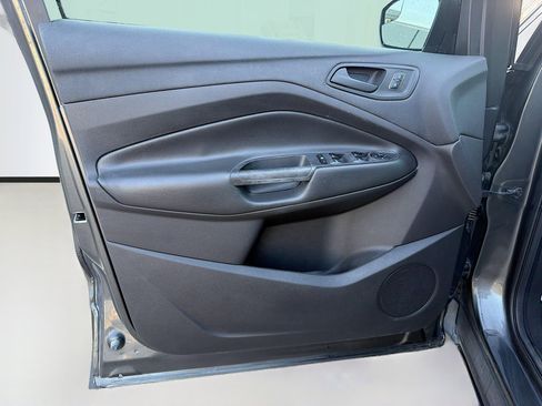 Used 2017 Ford Escape S image 20