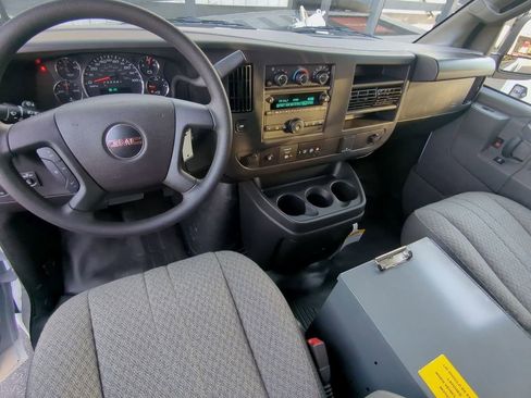 New 2025 GMC Savana 2500 w/ Driver Convenience Package image 21