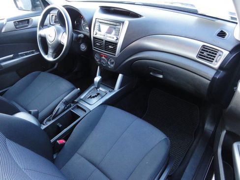 Used 2012 Subaru Forester 2.5X w/ Alloy Wheel Pkg AWD/4WD image 12