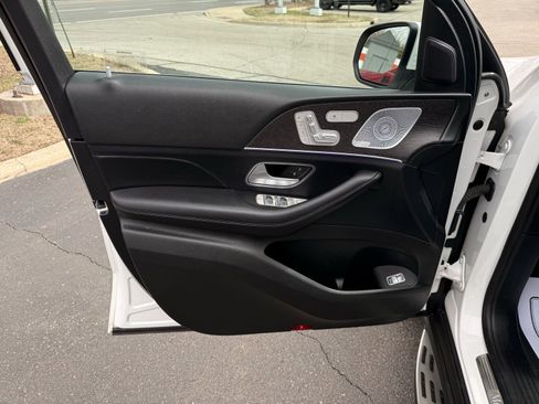 Used 2020 Mercedes-Benz GLE 350 4MATIC w/ Premium Package image 39