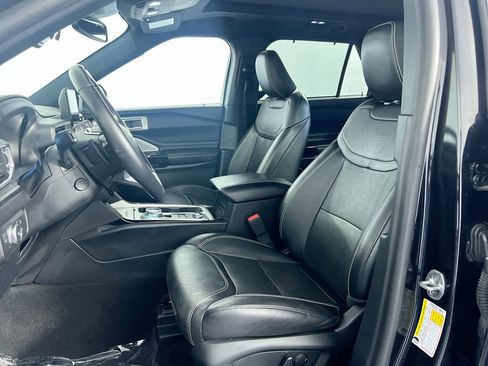 Used 2022 Ford Explorer ST w/ Equipment Group 401A AWD/4WD image 12