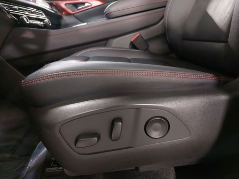 Used 2024 Chevrolet Traverse RS w/ LPO, Floor Liner Package image 30