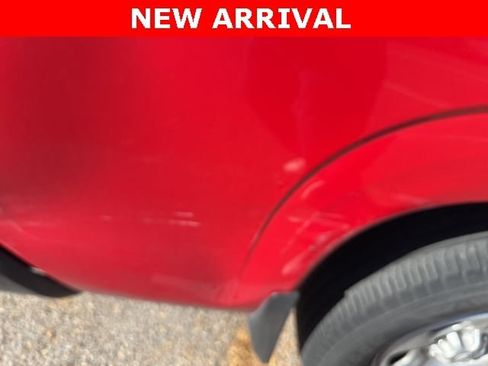 Used 2022 Nissan Frontier S w/ Technology Package image 7