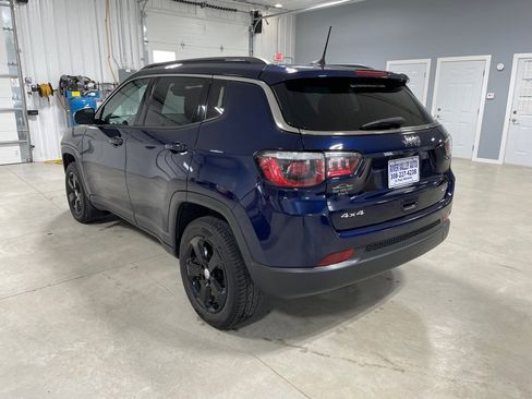 Used 2019 Jeep Compass Latitude w/ Popular Equipment Group image 5