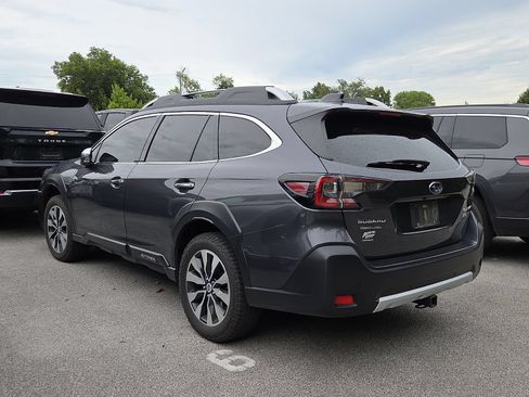 Used 2023 Subaru Outback Touring XT AWD/4WD image 2