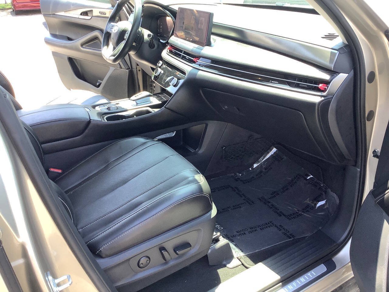 Used 2023 INFINITI QX60 Luxe w/ Cargo Package AWD/4WD image 44