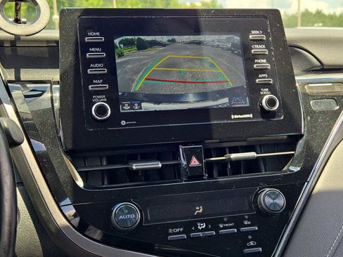 Used 2021 Toyota Camry SE w/ Convenience Package FWD image 30