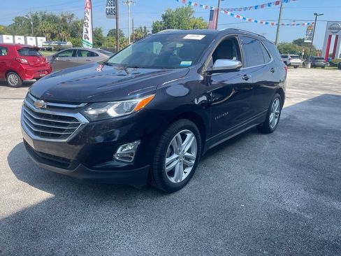 Used 2020 Chevrolet Equinox Premier w/ LPO, Floor Liner Package FWD image 4
