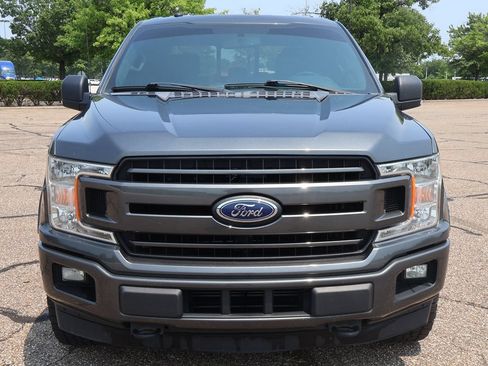 Used 2018 Ford F150 XLT w/ Equipment Group 302A Luxury AWD/4WD image 10